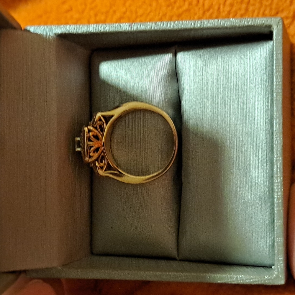 Diamond Ring - Picture 5 of 9